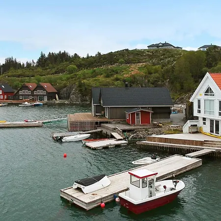 5 Star In Urangsvag Semesterbostad Steinsbo