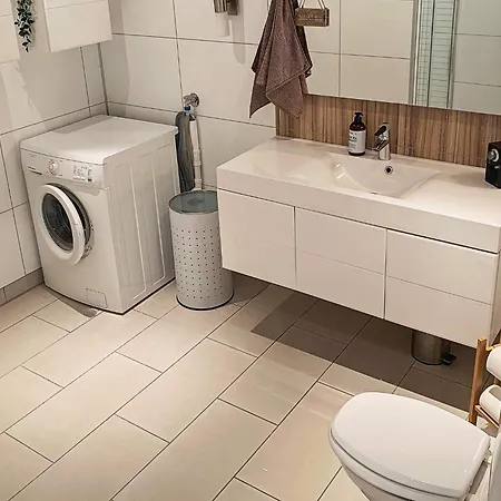 5 Star In Urangsvag