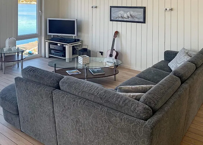 펜션 6 Person In Urangsvag *